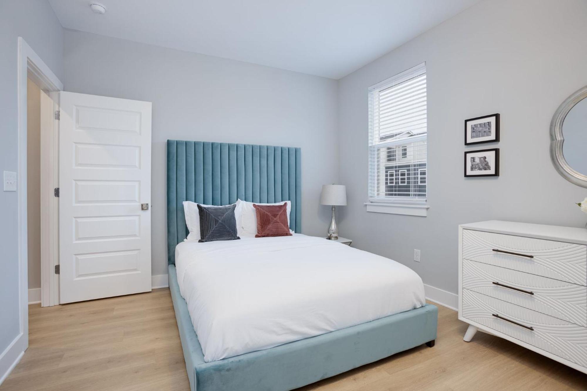 Modern Townhome, 10Min To Downtown! 8Min To Grand Ole Opry! Sleeps 8! Nashville Zewnętrze zdjęcie